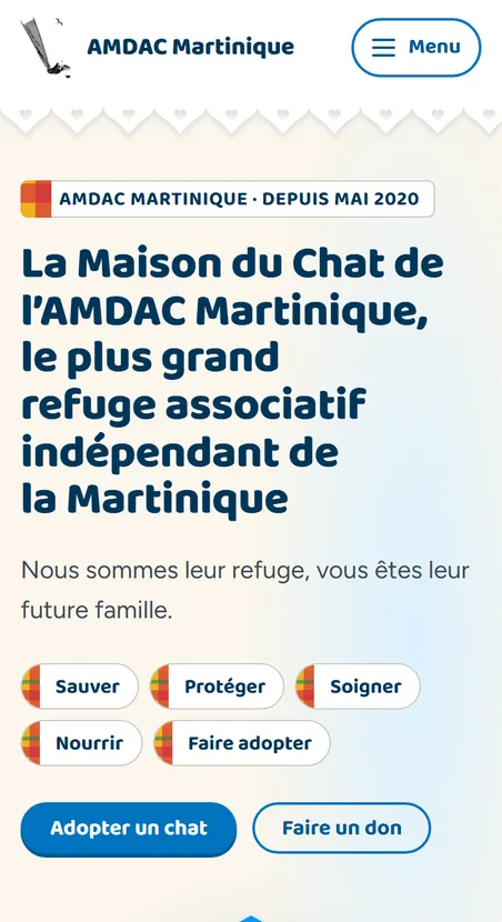 Le site AMDAC Martinique affiché sur téléphone mobile